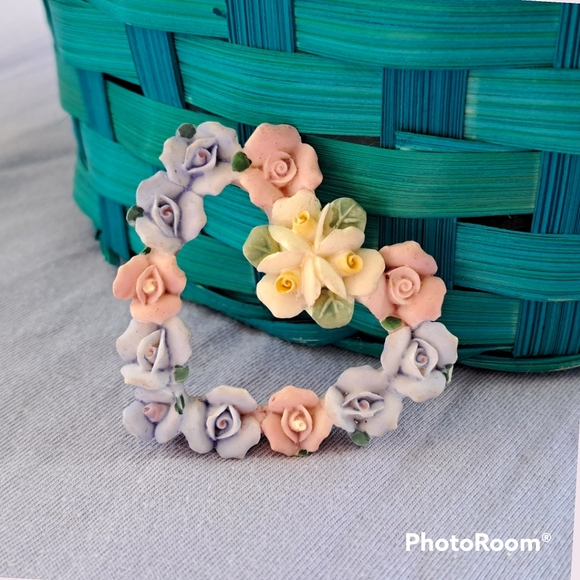 Vintage Jewelry - SOLD Vtg cottagcore pastel rose heart shaped brooch